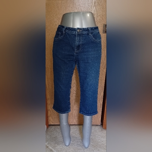 A Baccini Blue Ankle Cropped Jeans with Stretch - Picture 5 of 6